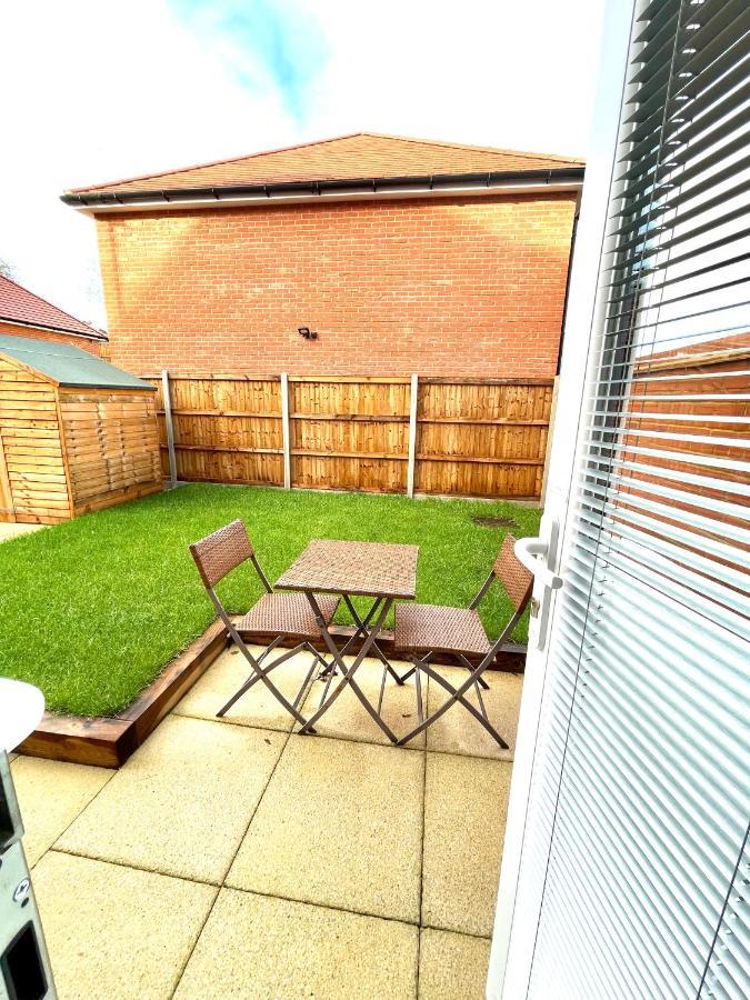Aspen Villa Hemel Hempstead Exterior photo